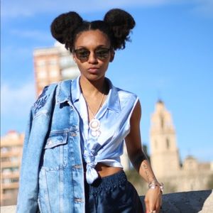 Meet Your Posher, Taj